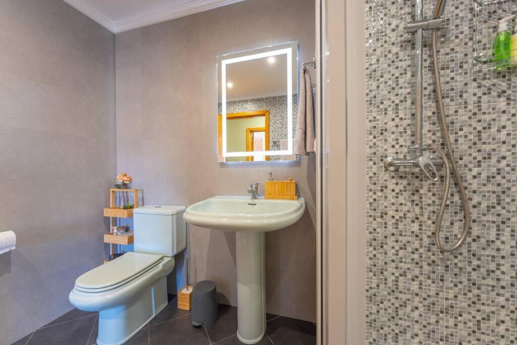 Super Anadia - Olive Apartment ฟุงชาล ภายนอก รูปภาพ