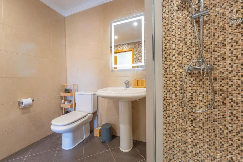 Super Anadia - Olive Apartment ฟุงชาล ภายนอก รูปภาพ