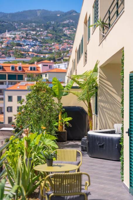 Super Anadia - Olive Apartment ฟุงชาล ภายนอก รูปภาพ
