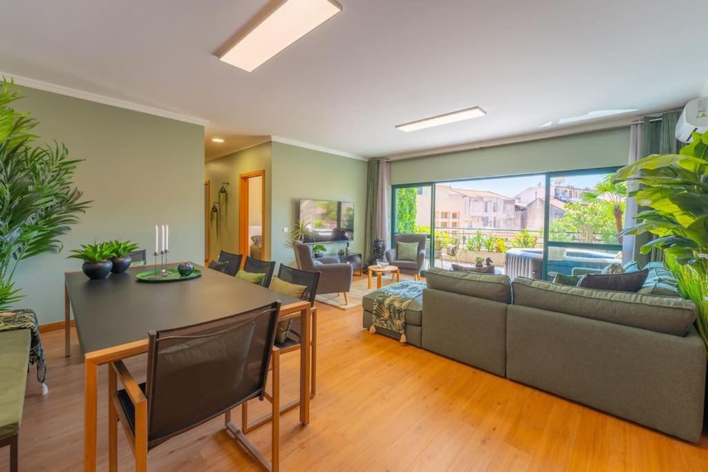 Super Anadia - Olive Apartment ฟุงชาล ภายนอก รูปภาพ